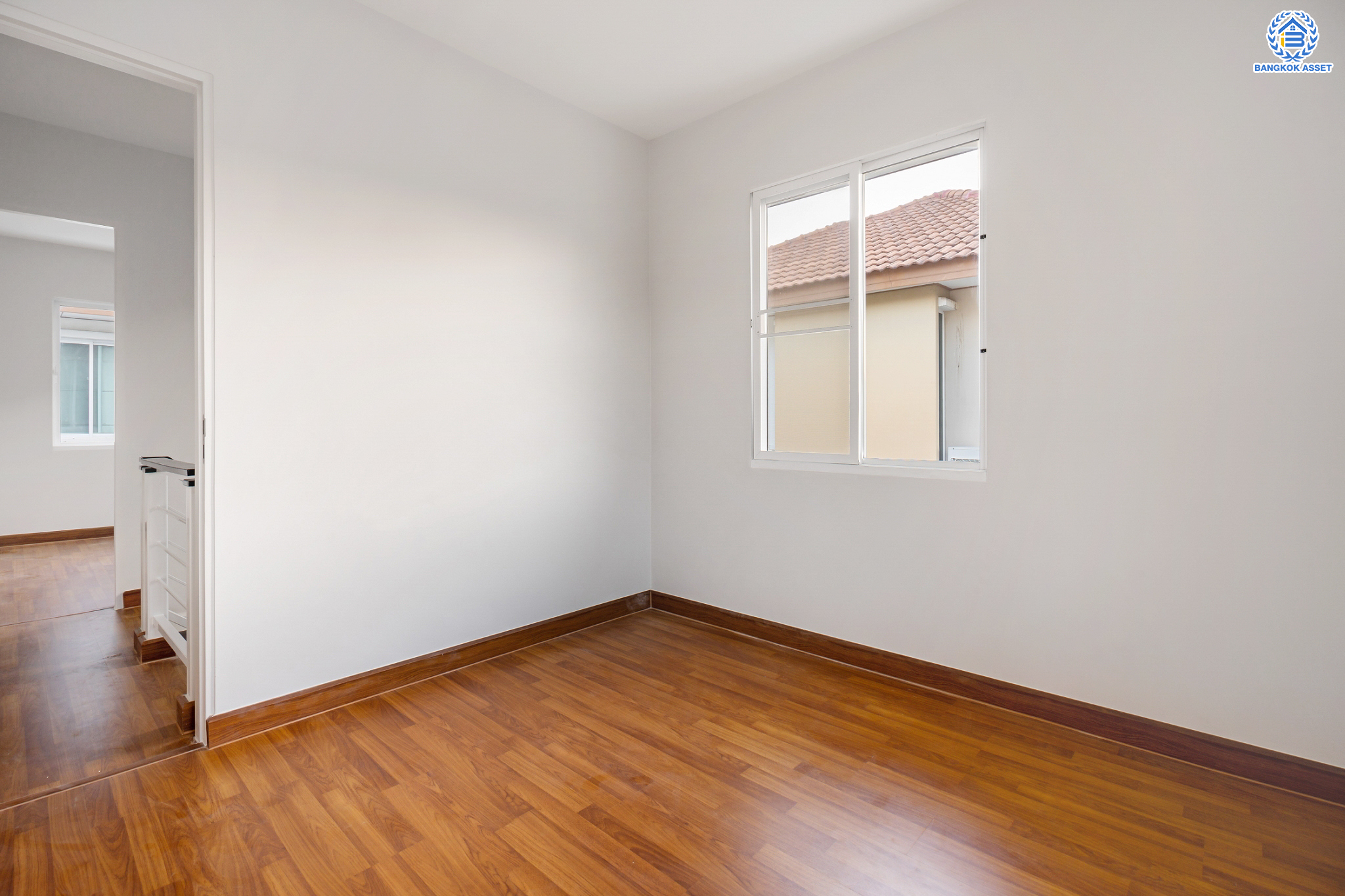 บ้านเดี่ยวมือสองนนทบุรี ม.ฮาบิเทีย ราชพฤกษ์-345 จากแบรนด์คุณภาพ Sansiri เนื้อที่ 50 ตร.ว. ฟังก์ชัน 3 ห้องนอน 2 ห้องน้ำ จอดรถได้ 2 คัน  บนทำเลติดถนนใหญ่345 พร้อมเชื่อมสู่ราชพฤกษ์, แจ้งวัฒนะ และติวานนท์ ฯลฯ ได้อย่างรวดเร็ว ใกล้ทางด่วน "ศรีสมาน" และรายล้อมด้วยสิ่งอำนวยความสะดวกครบ